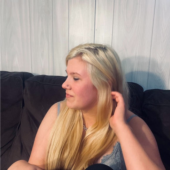 Meet your Posher! - Picture 1 of 1